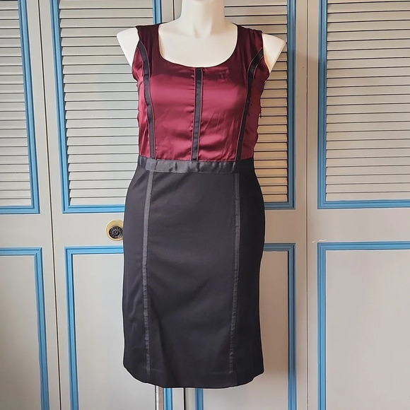 Dana Buchman Red & Black Sleeveless Dress - Picture 2 of 13